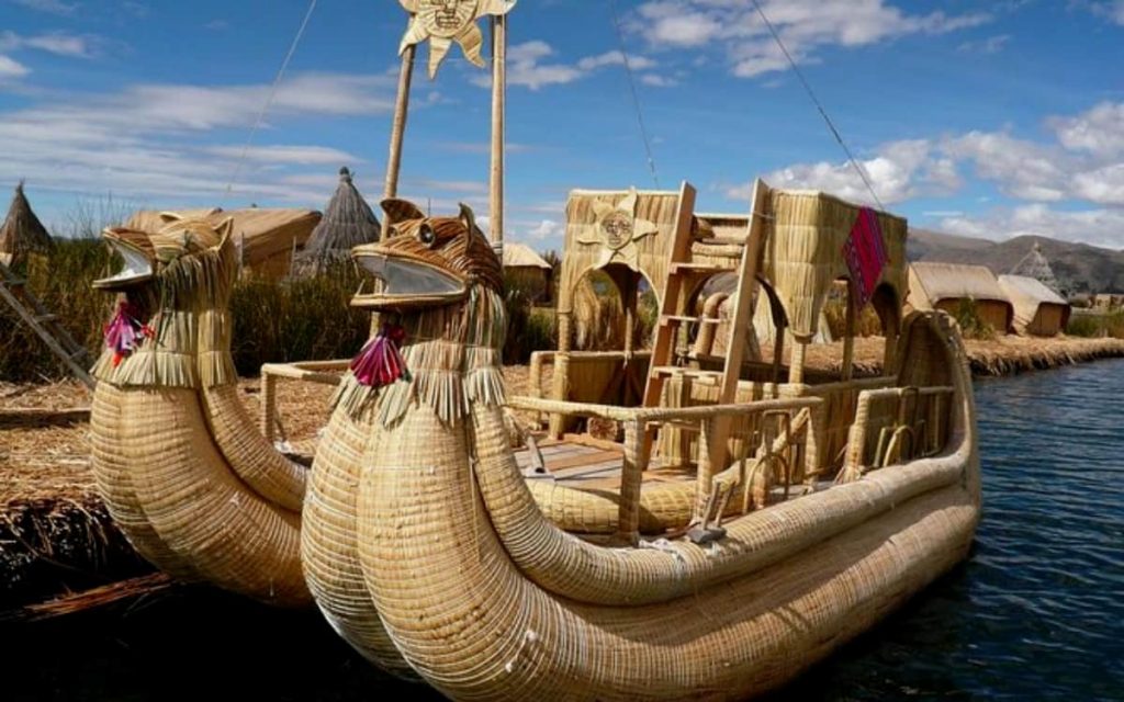 reed-islands-of-Lake-Titicaca